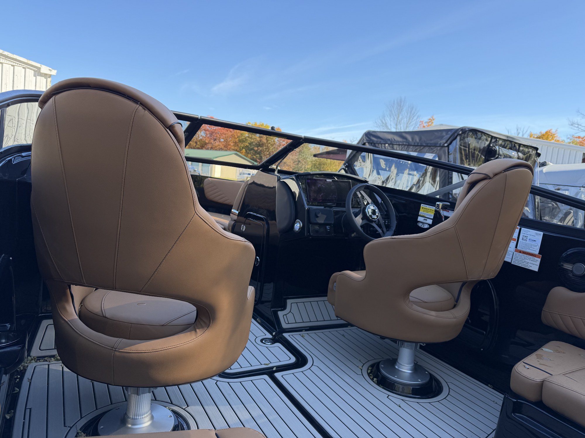 2027 Stingray 23 Osx photo 9
