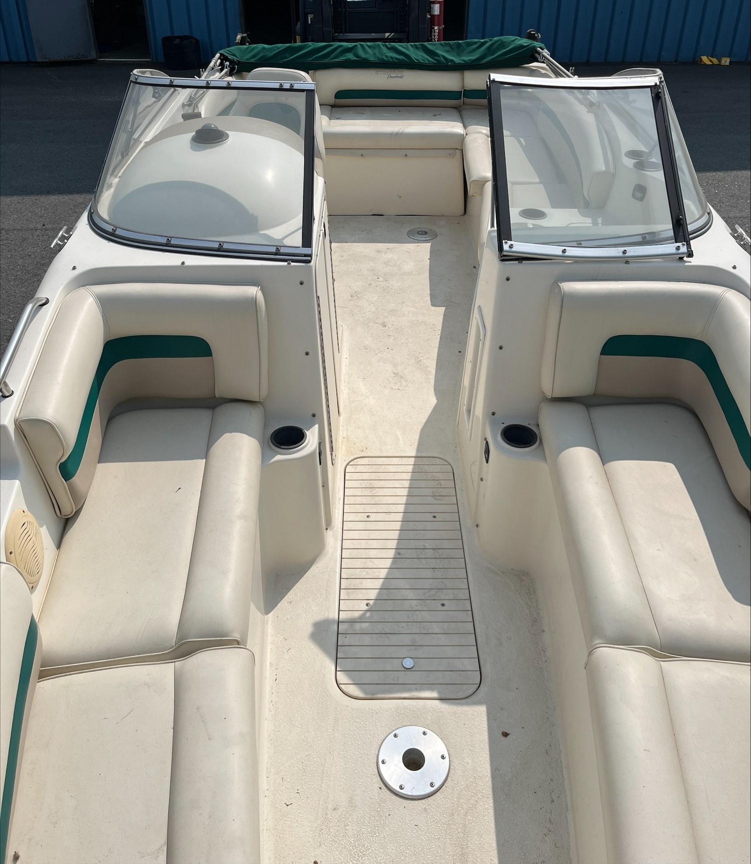 1999 Stingray 220DS photo 3