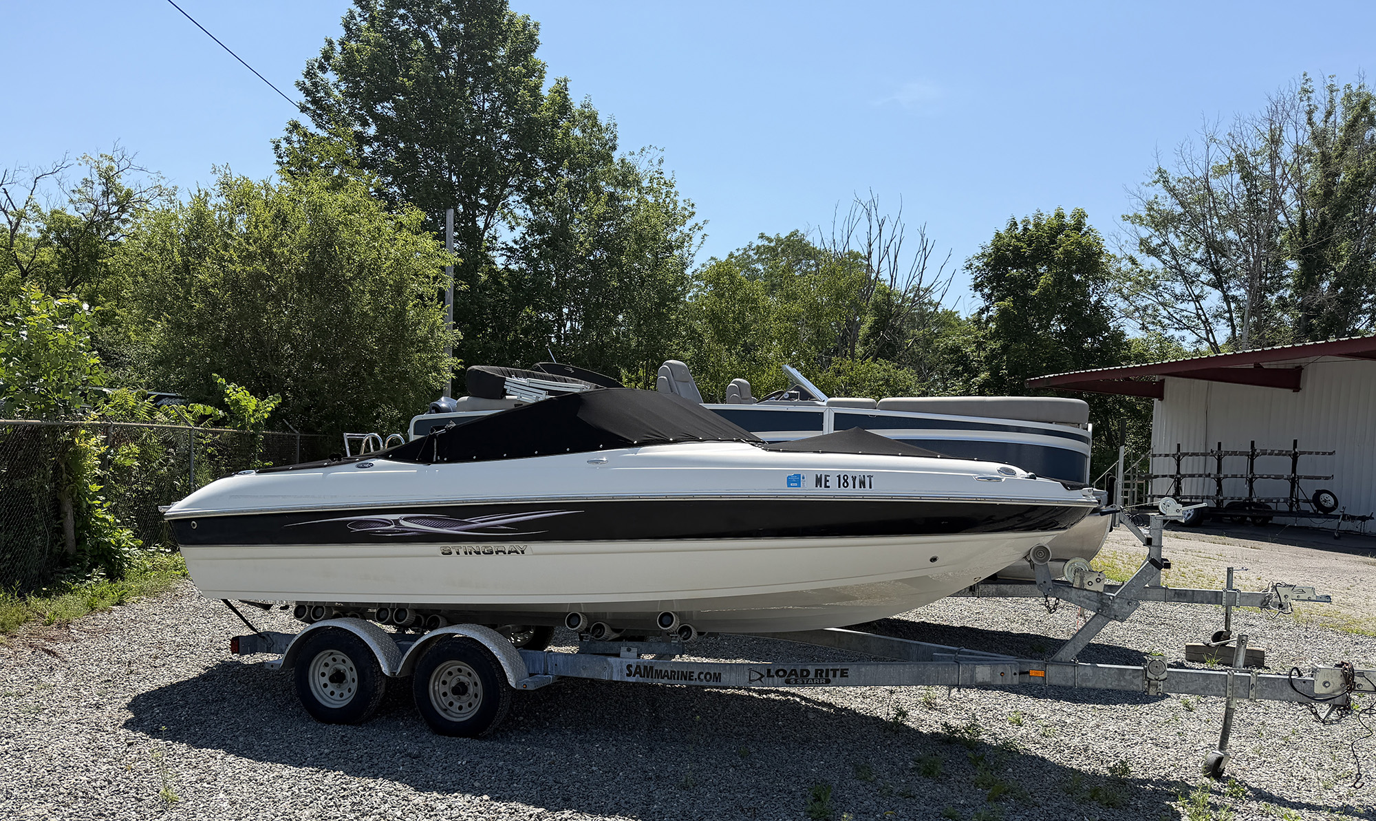 2011 Stingray 208 LR