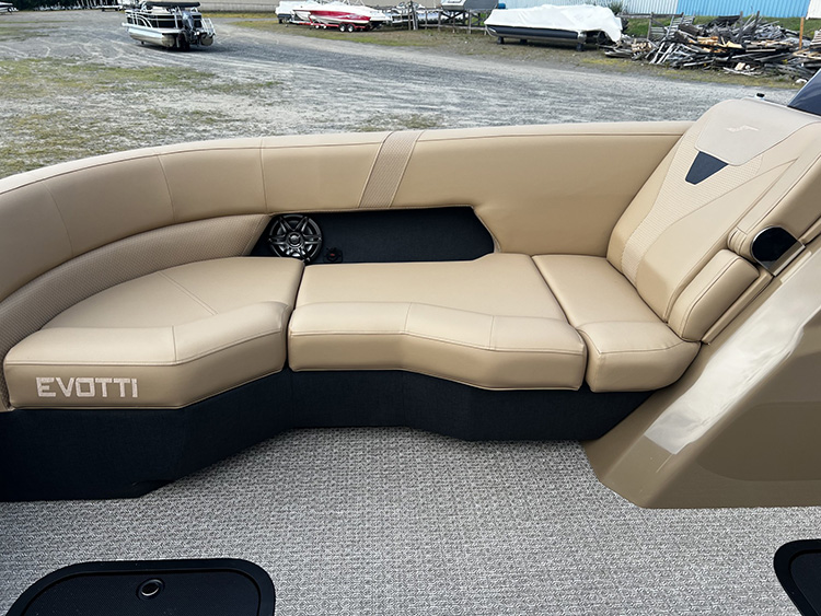 2027 Evotti 523CS Triple photo 6