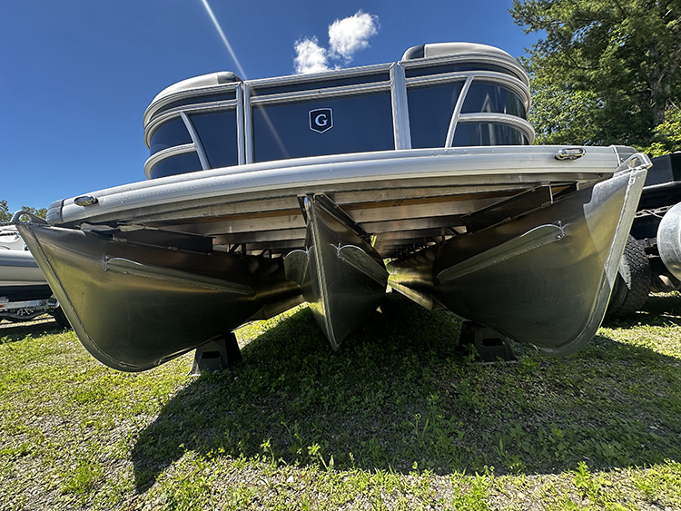 2026 Godfrey SW2286SFL Triple photo 3