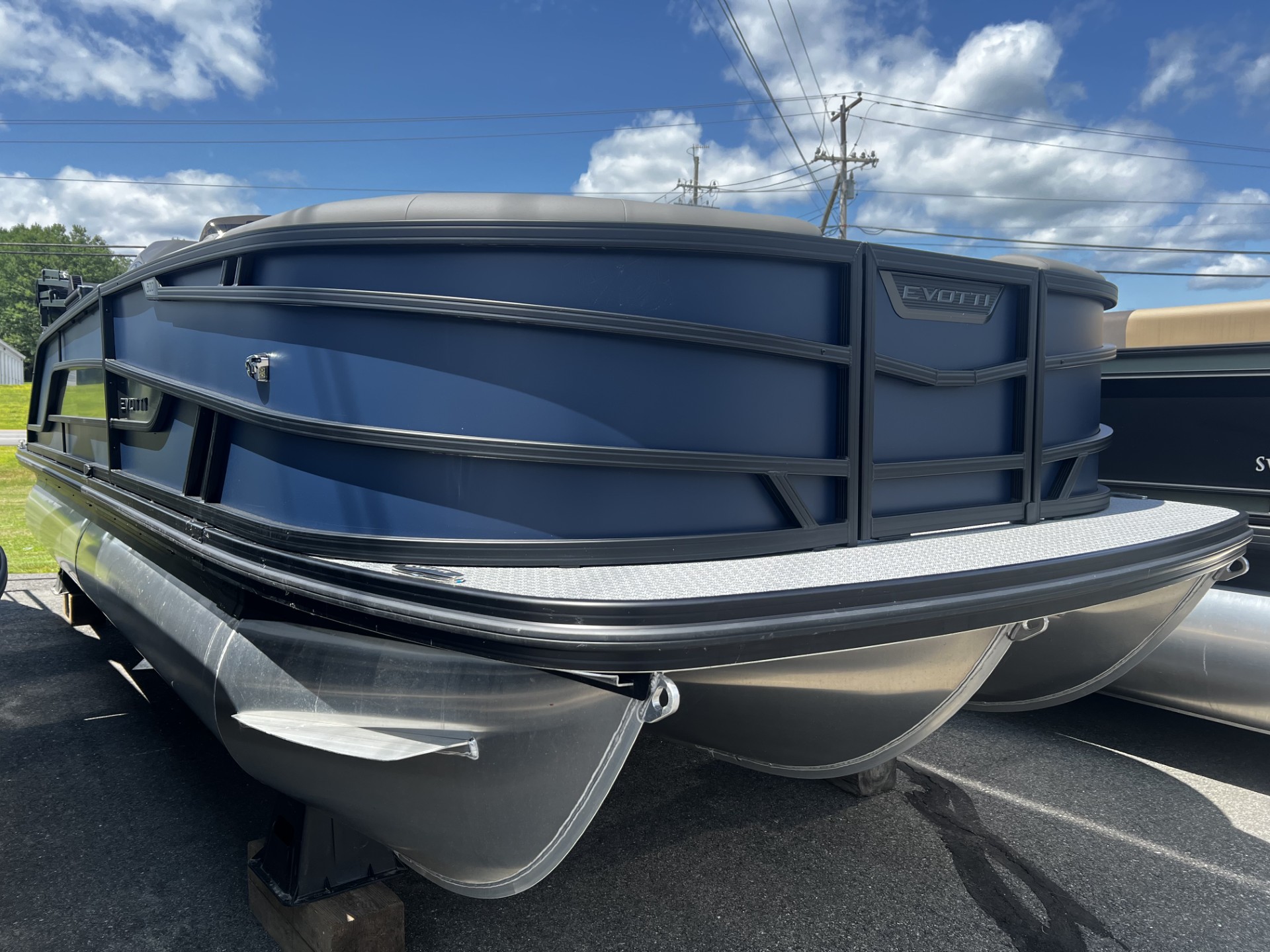2026 Evotti 521QL Triple