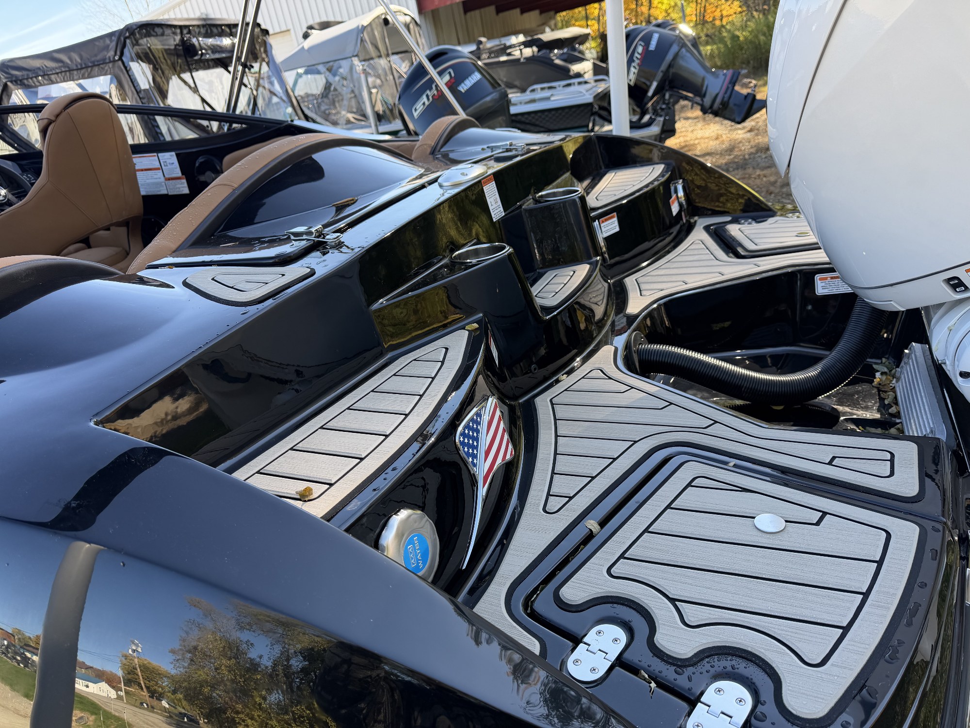 2027 Stingray 23 Osx photo 7