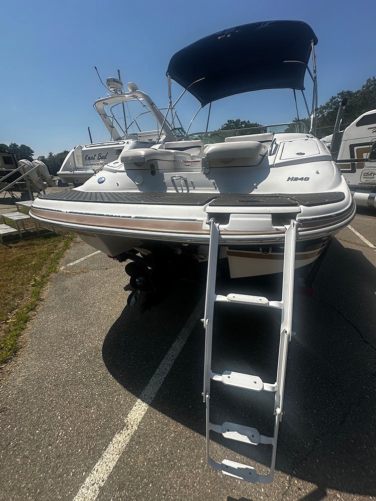 2008 Four Winns H240 photo 3