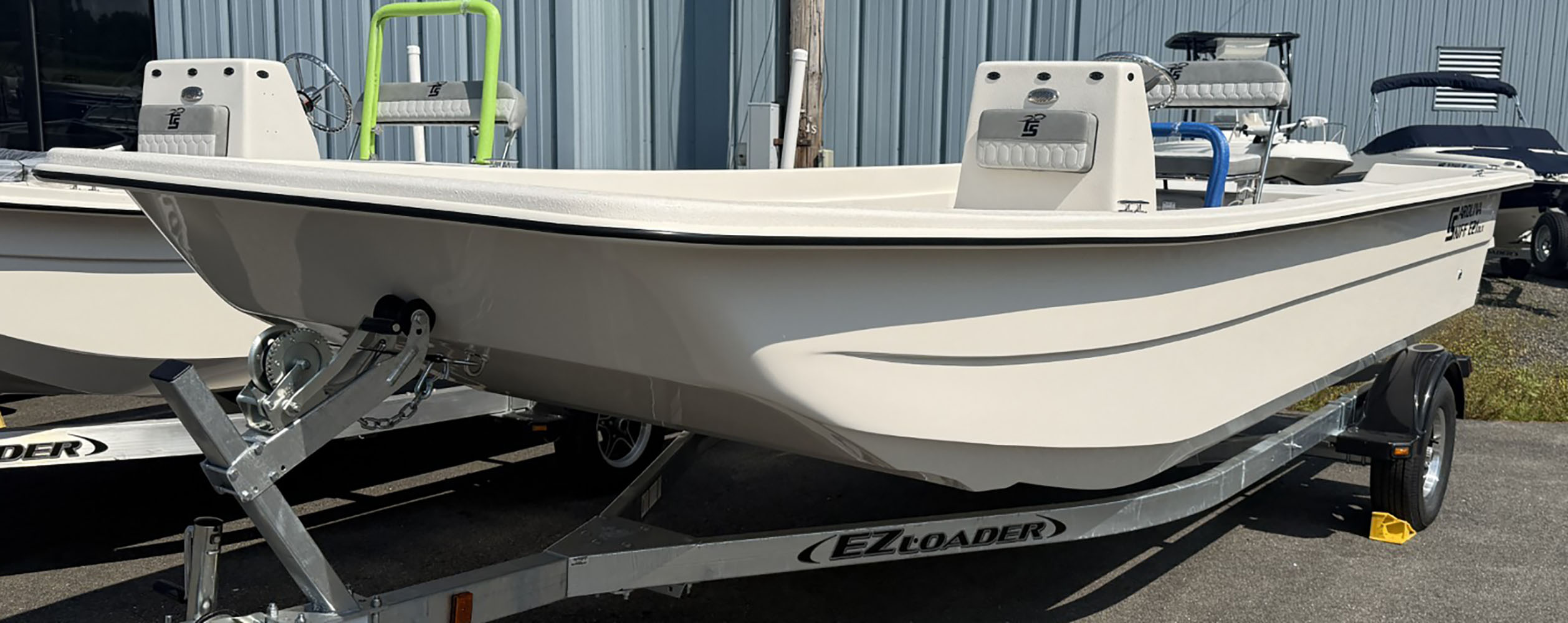 2025 Carolina Skiff E21DLXCC photo 2