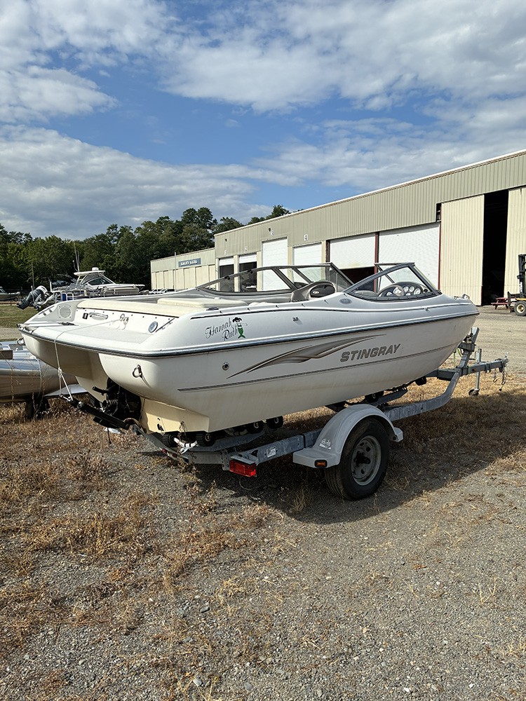 2003 Stingray 190LS photo 4