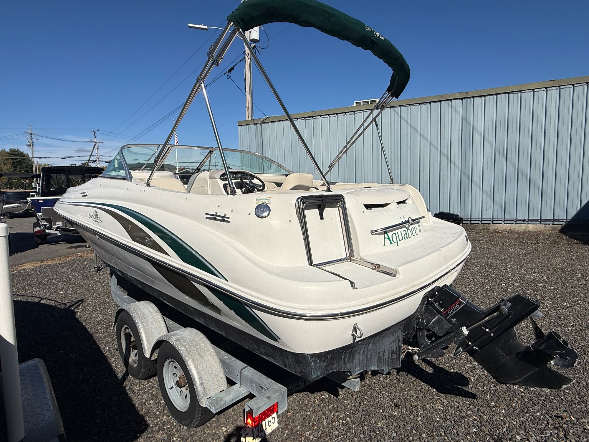 1999 Sea Ray Sundeck 210 photo 2