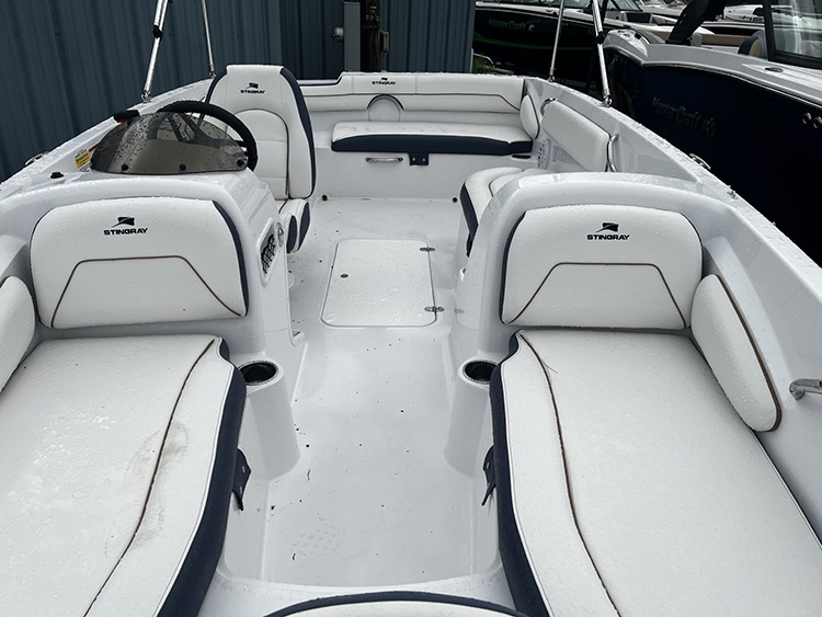 2026 Stingray 182SC photo 2