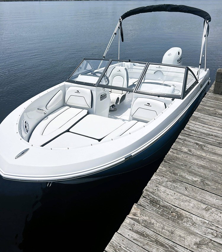 2027 Stingray 17 DC photo 2