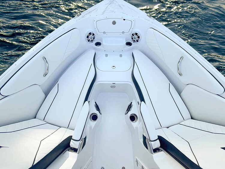 2027 Stingray 23 Osx photo 10