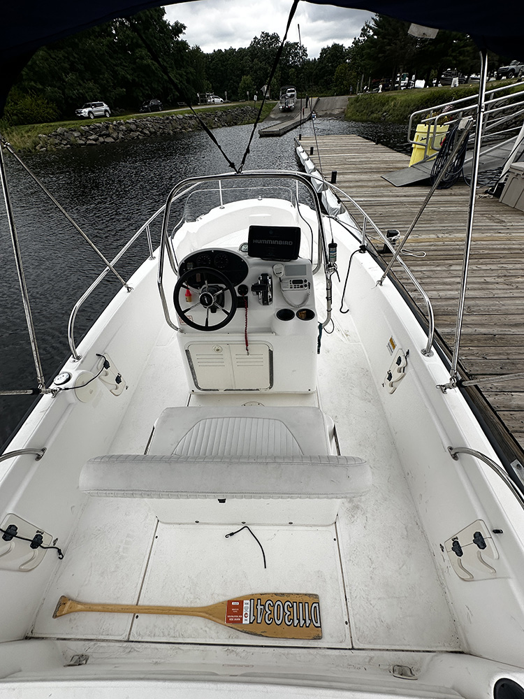 2002 Boston Whaler 180 Dauntless photo 4