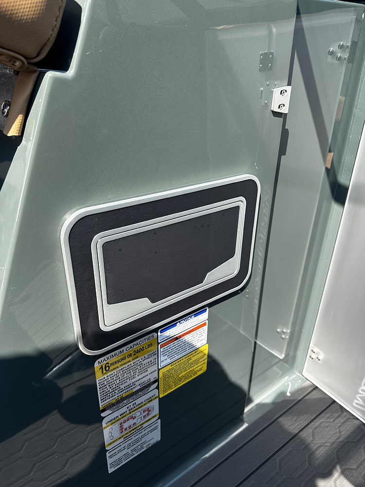 2027 Mastercraft XT22 photo 10