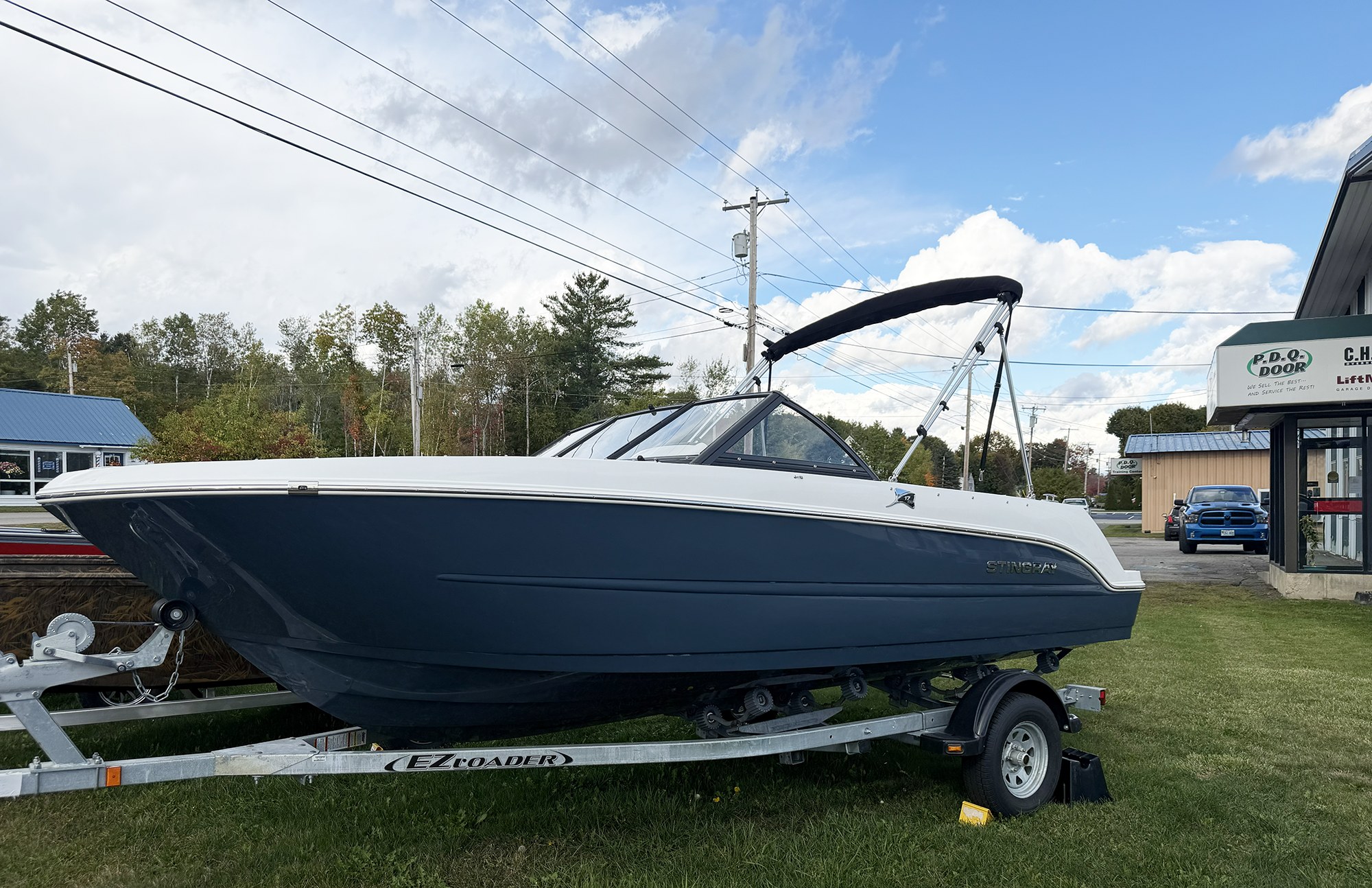 2027 Stingray 17 DC