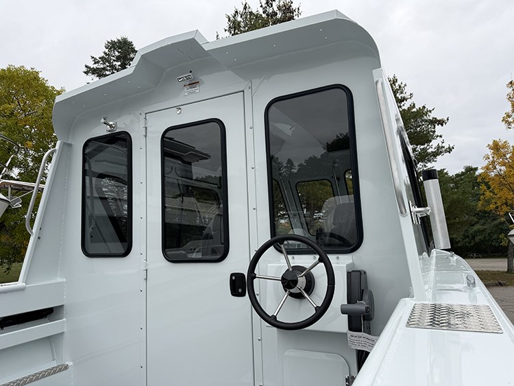 2027 Hewescraft Ocean Pro 240 photo 7