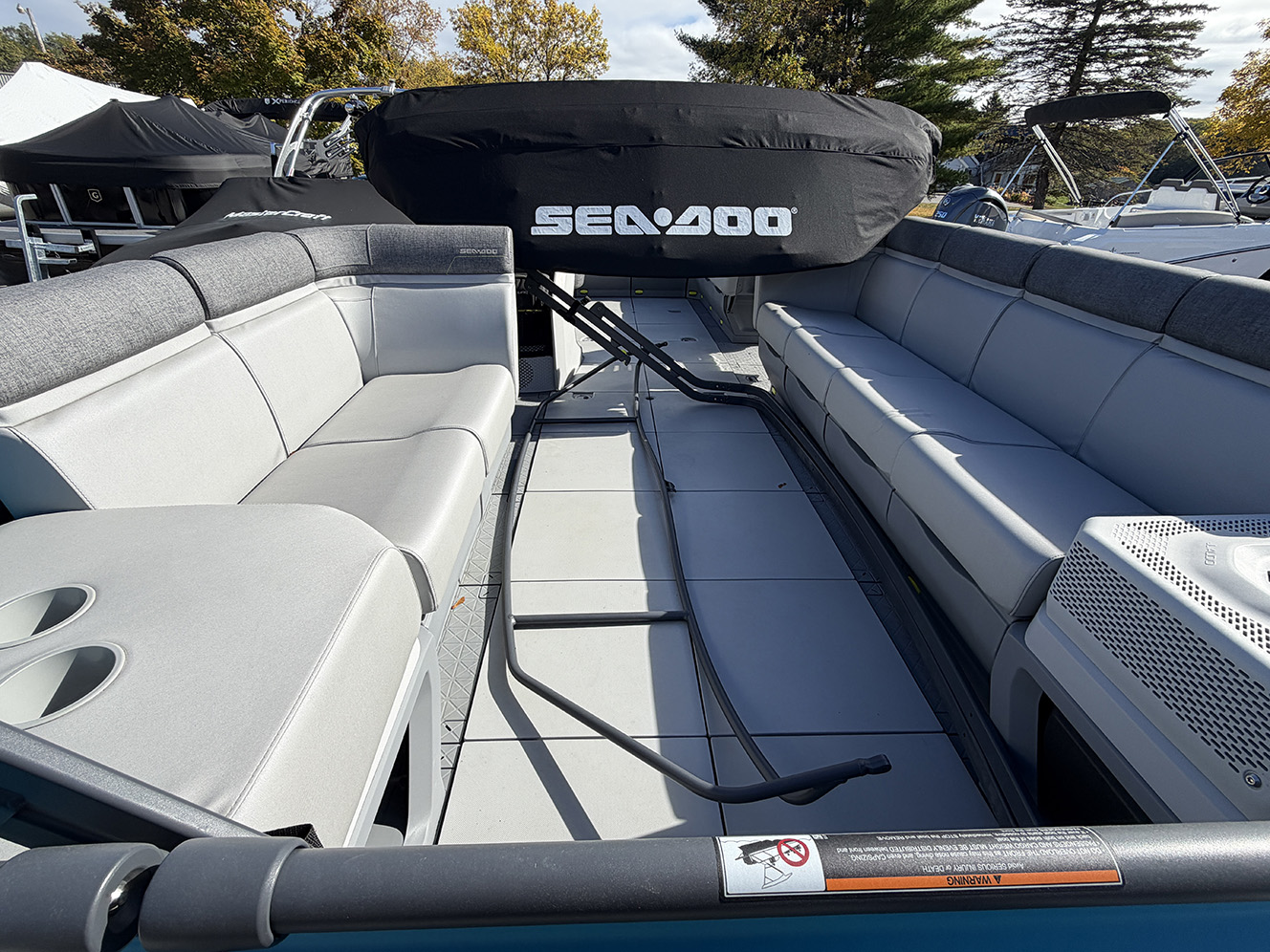 2023 Seadoo Switch 21 Cruise photo 4