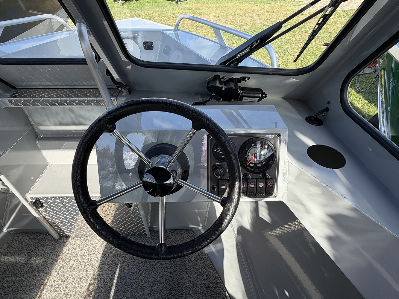 2026 Hewescraft Sportsman 160 photo 4