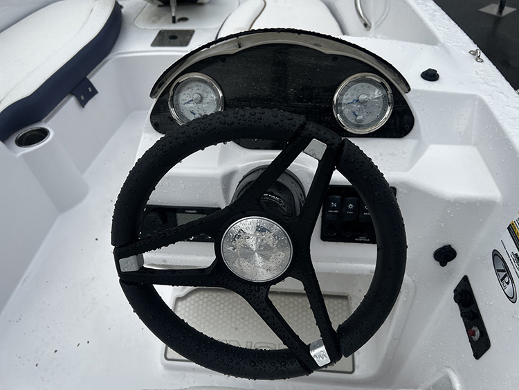 2026 Stingray 182SC photo 10