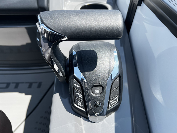2027 Evotti 725CS Triple photo 8