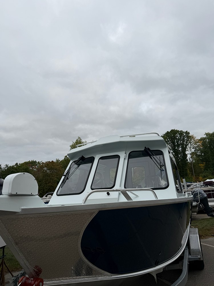 2027 Hewescraft Ocean Pro 240 photo 2