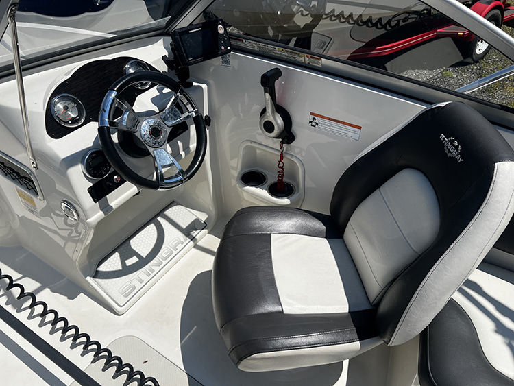 2016 Stingray 191DC photo 8
