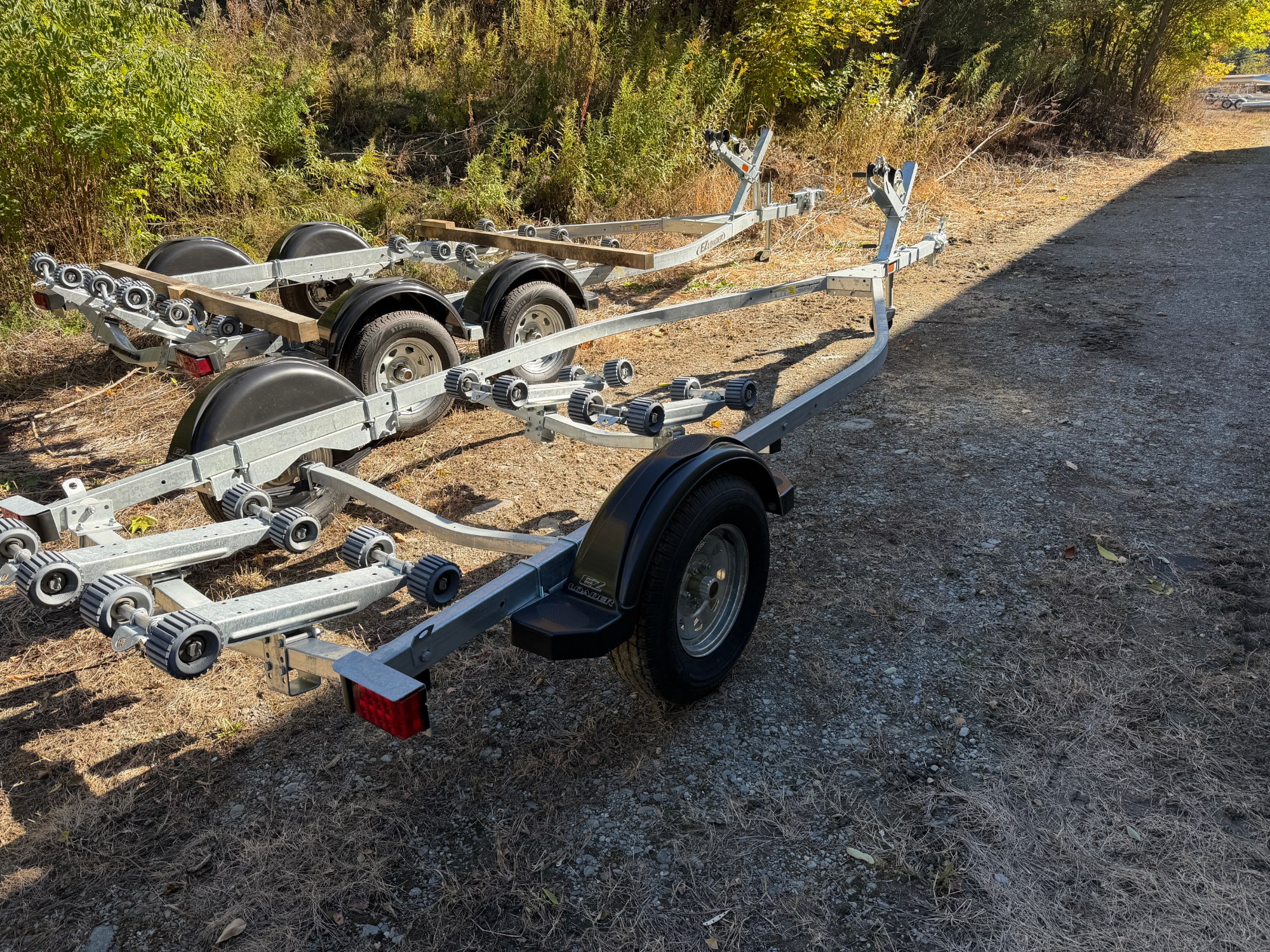 2027 EZ Loader R2000 photo 2