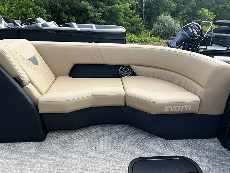 2027 Evotti 523CS Triple photo 7