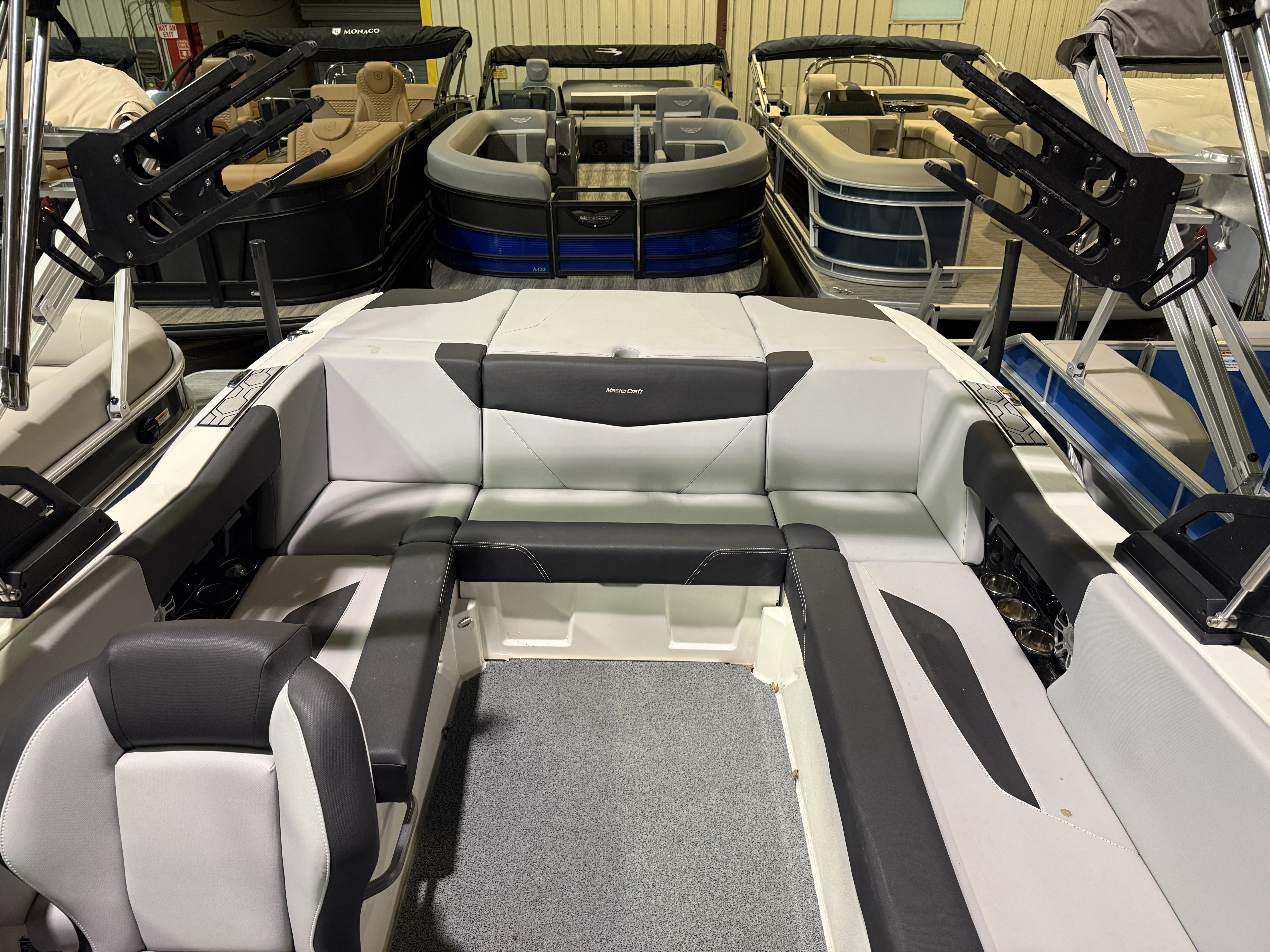 2023 Mastercraft NXT 22 photo 8