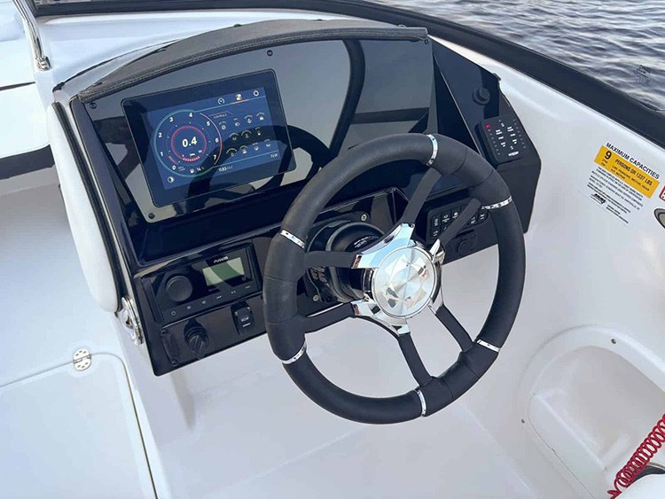 2027 Stingray 23 Osx photo 8