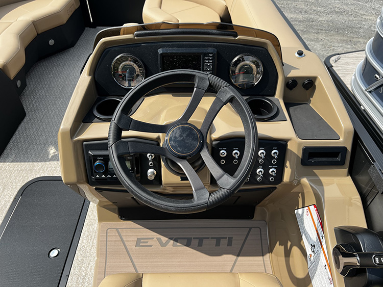 2027 Evotti 521QL Triple photo 11