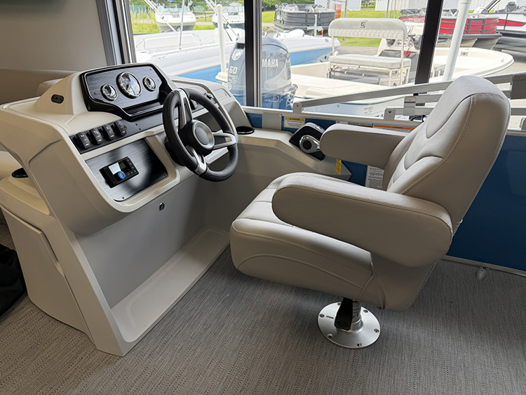 2027 Godfrey EX1680CX photo 7