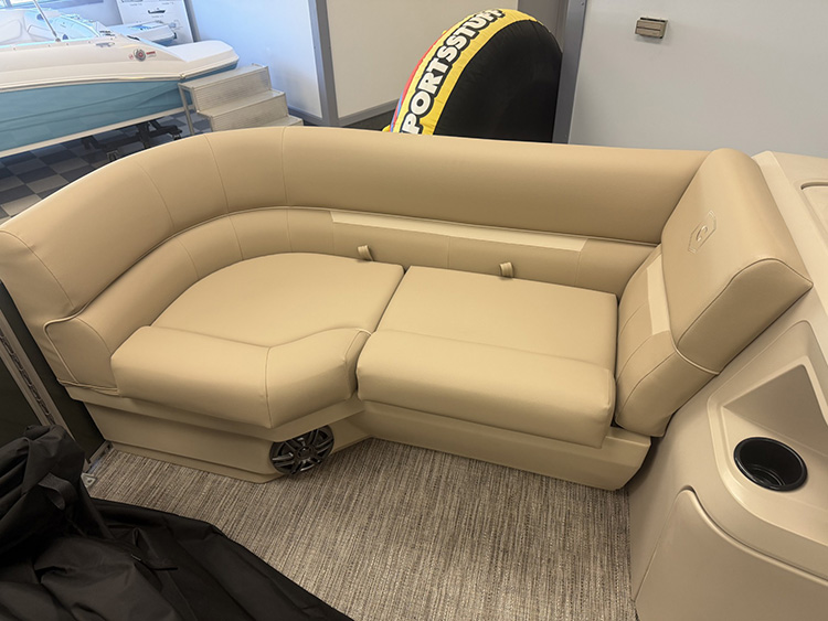 2027 Godfrey EX1880CX photo 8