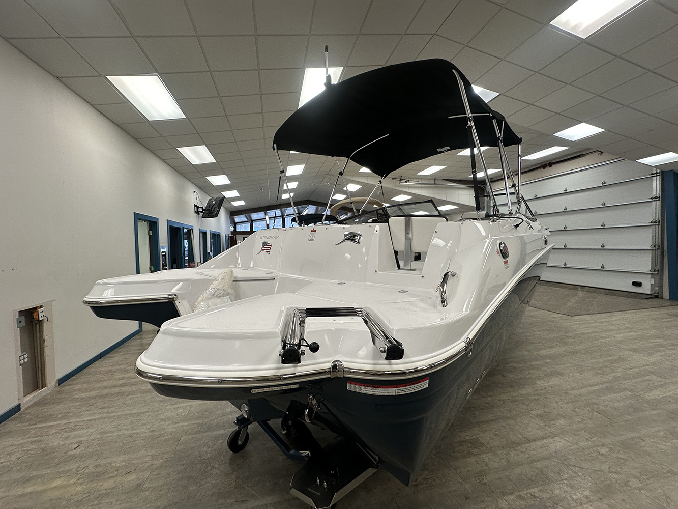 2026 Stingray 231DC photo 2