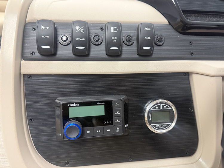 2027 Godfrey EX1880CX photo 11