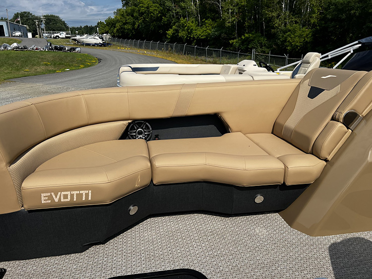 2027 Evotti 521QL Triple photo 7