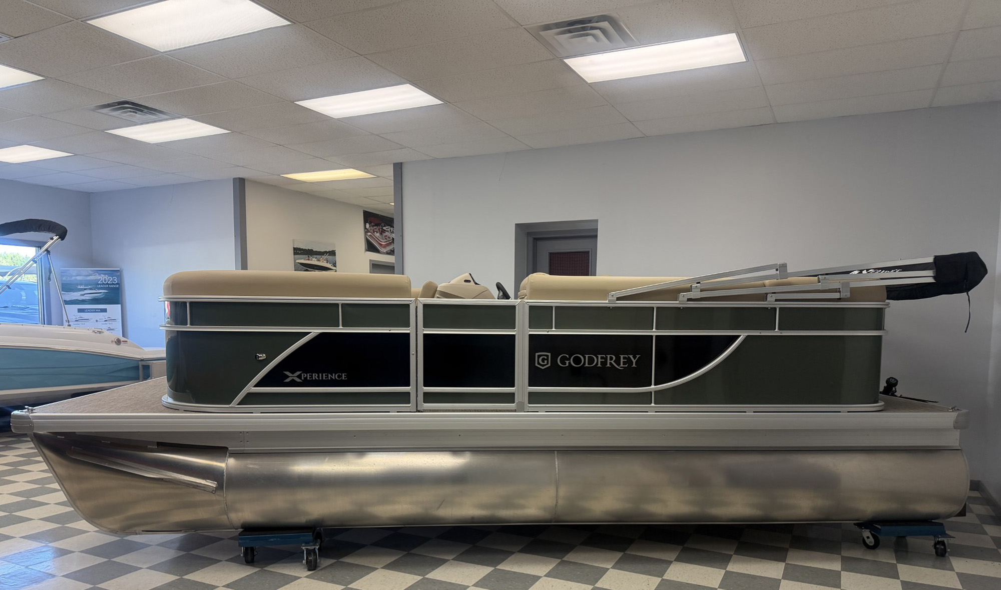 2027 Godfrey EX1880CX