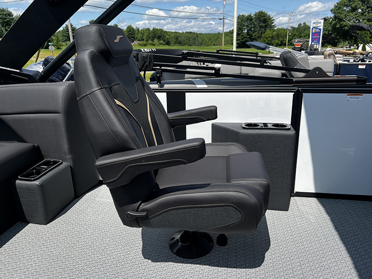 2027 Evotti 725CS Triple photo 11