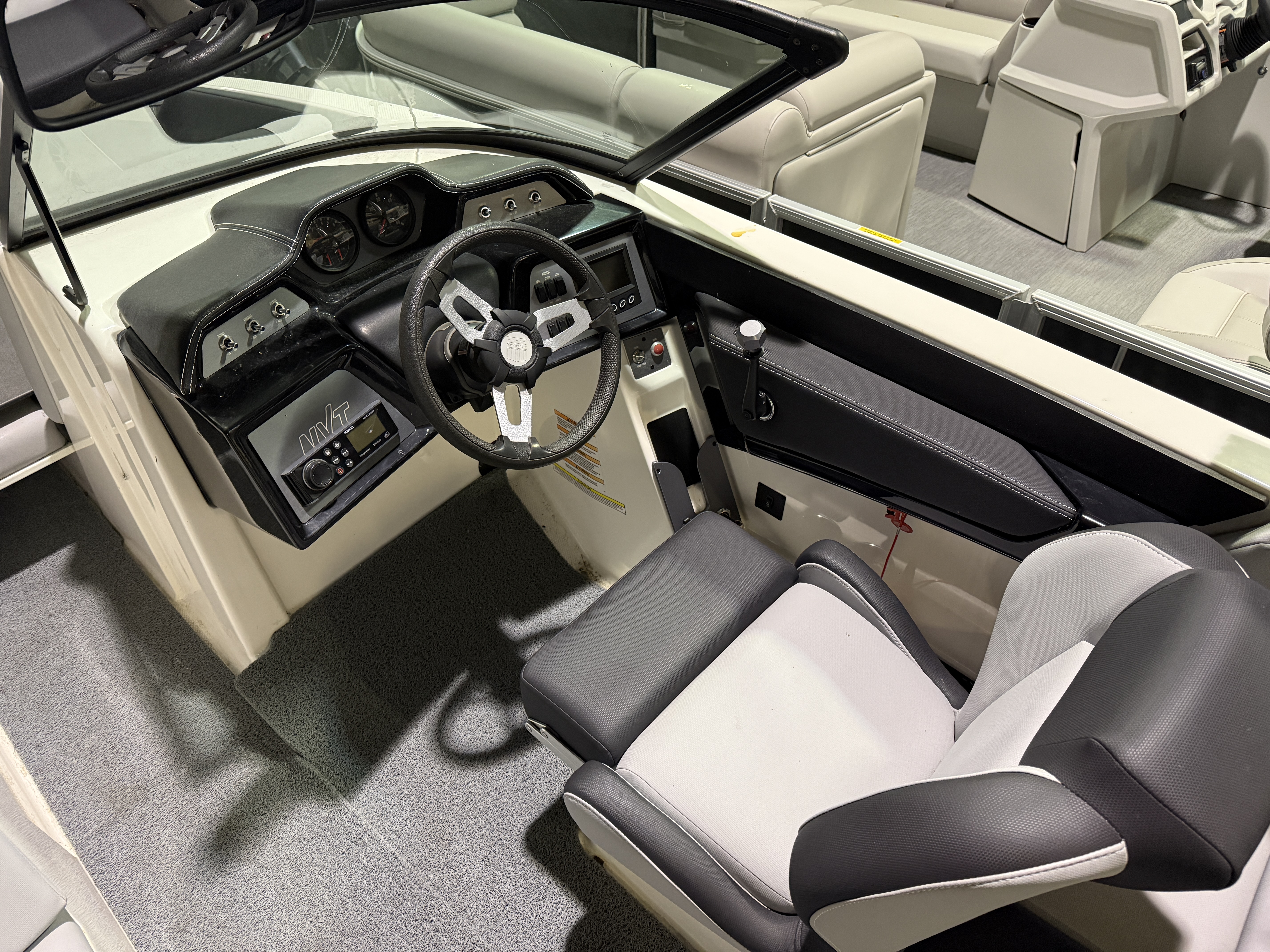 2023 Mastercraft NXT 22 photo 6