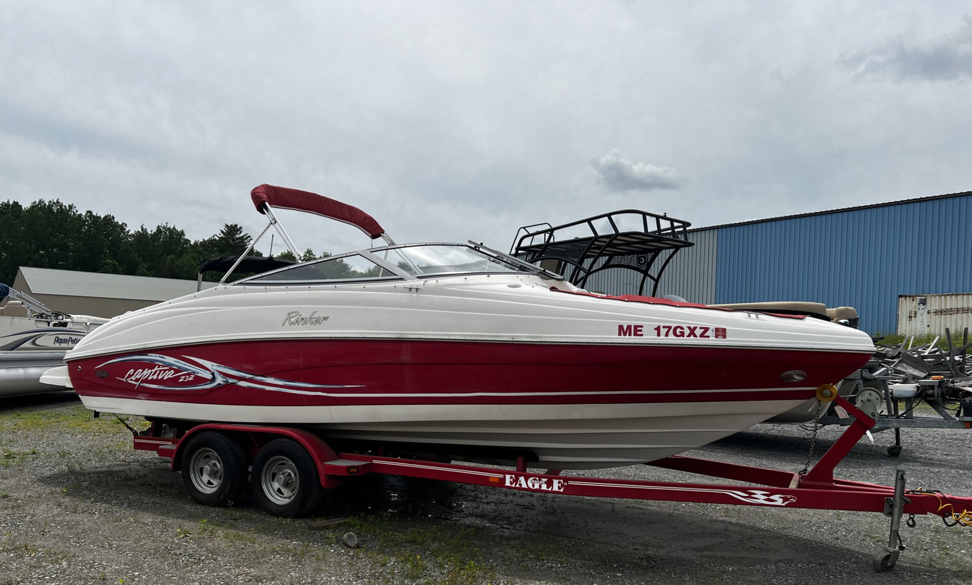 2005 Rinker 232 Captiva