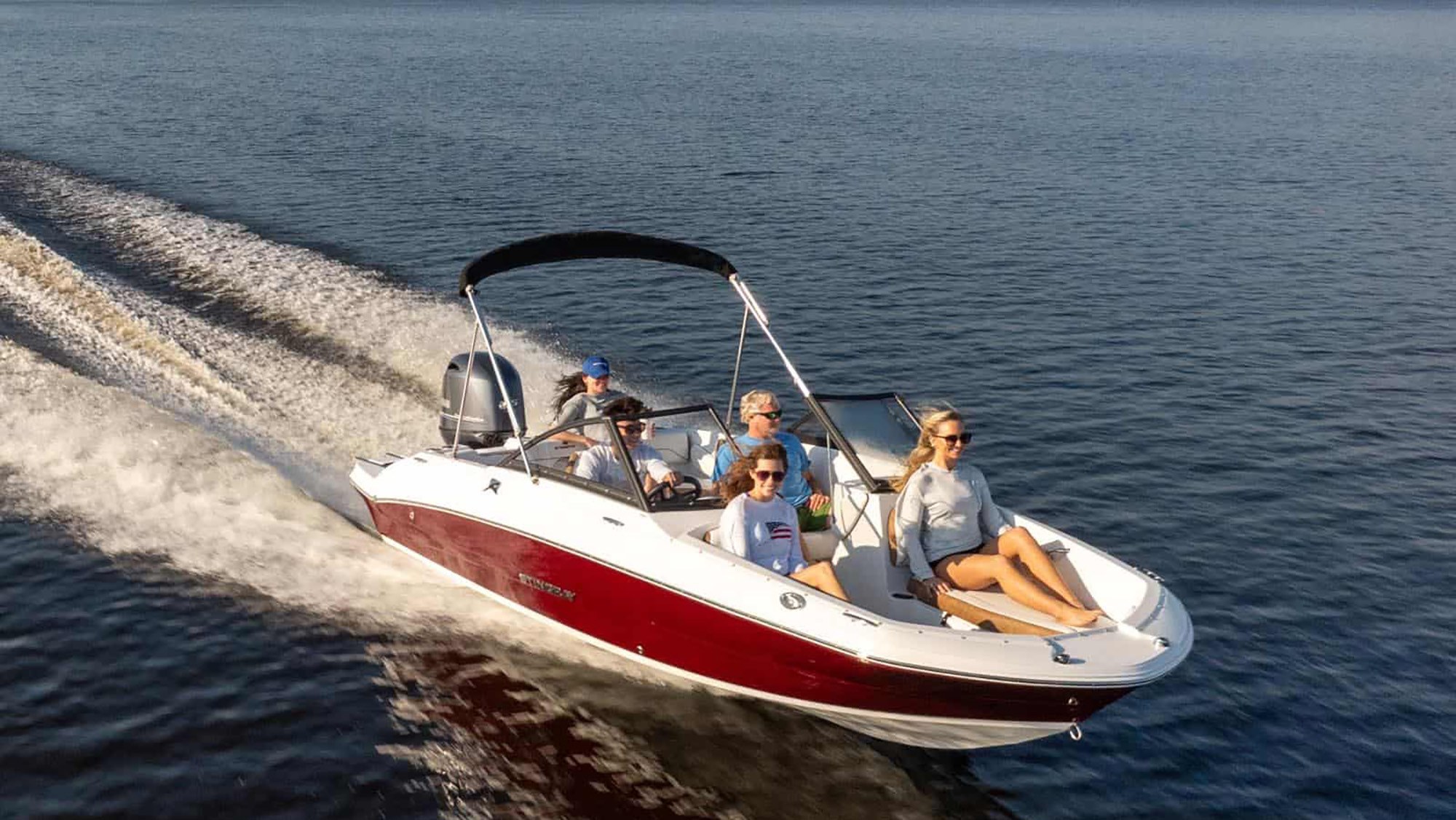 2027 Stingray 19 DC photo 10