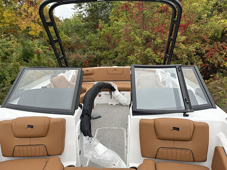 2027 Stingray 20 SBX photo 23