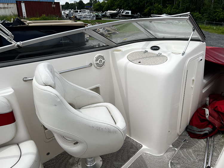 2005 Rinker 232 Captiva photo 5