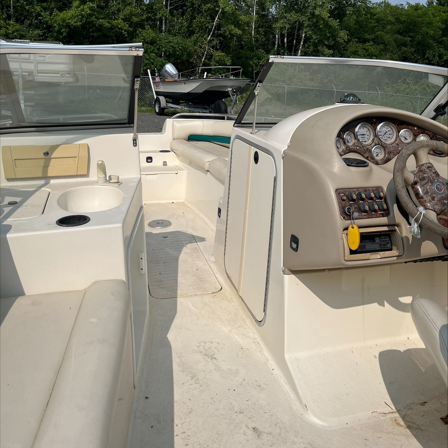 1999 Stingray 220DS photo 5