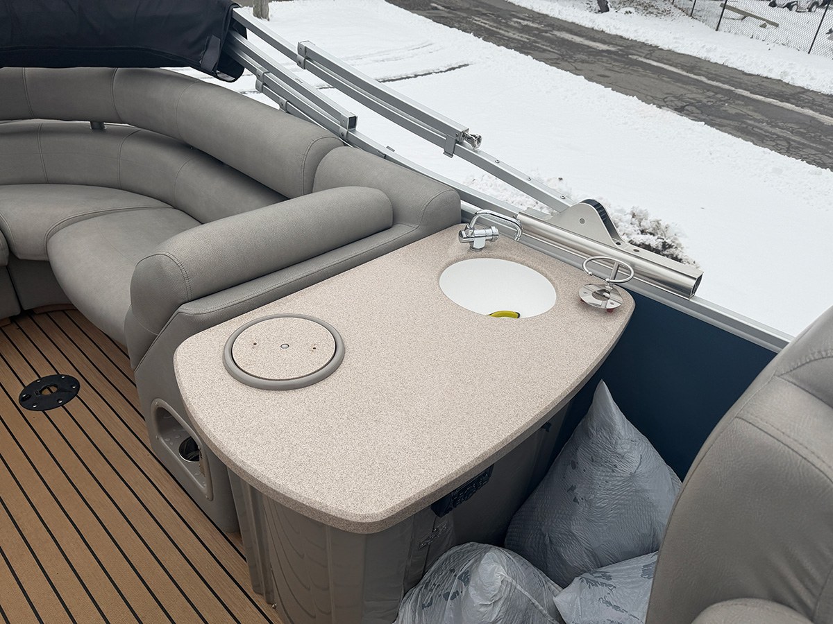 2016 Premier 250 Intrigue photo 11