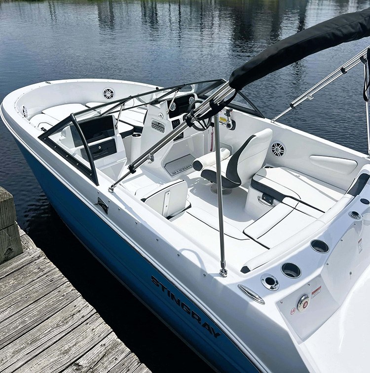 2027 Stingray 17 DC