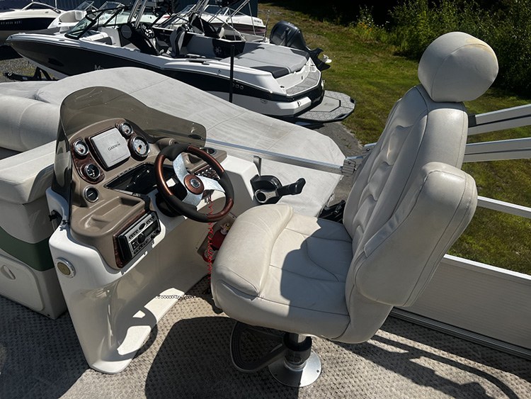2008 Avalon Paradise 2225 photo 10