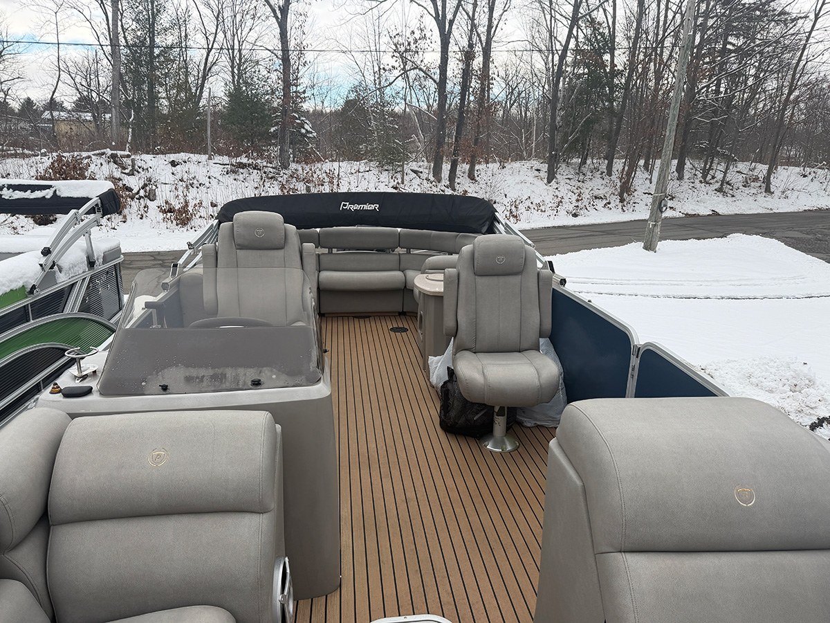 2016 Premier 250 Intrigue photo 15