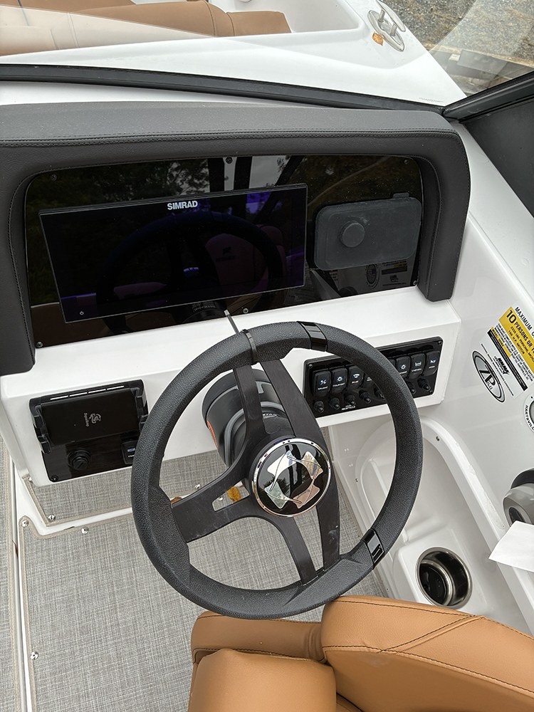 2027 Stingray 20 SBX photo 11