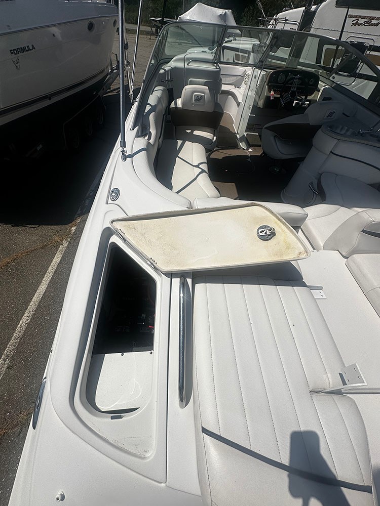 2008 Four Winns H240 photo 10
