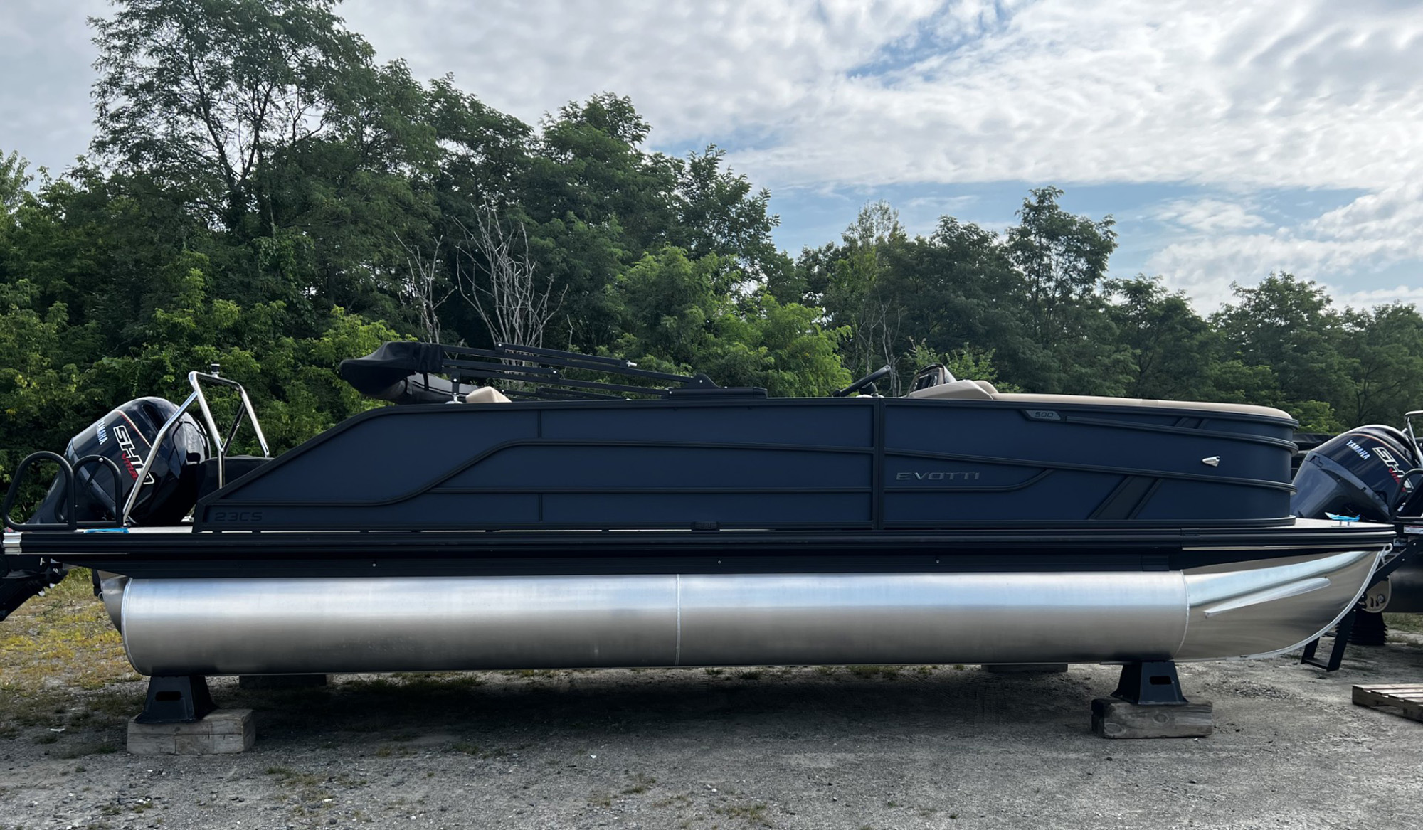 2027 Evotti 523CS Triple